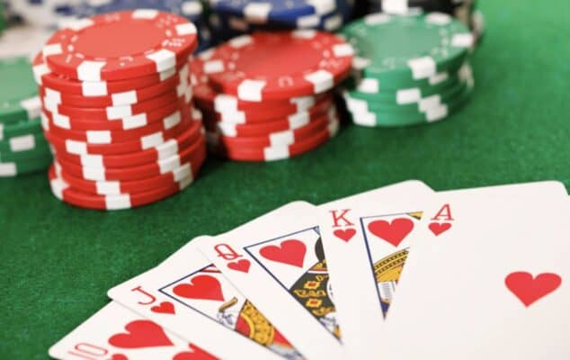 Xếp hạng bài Poker tay bài nào mạnh nhất